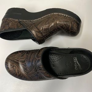 Dansko gently used size 37